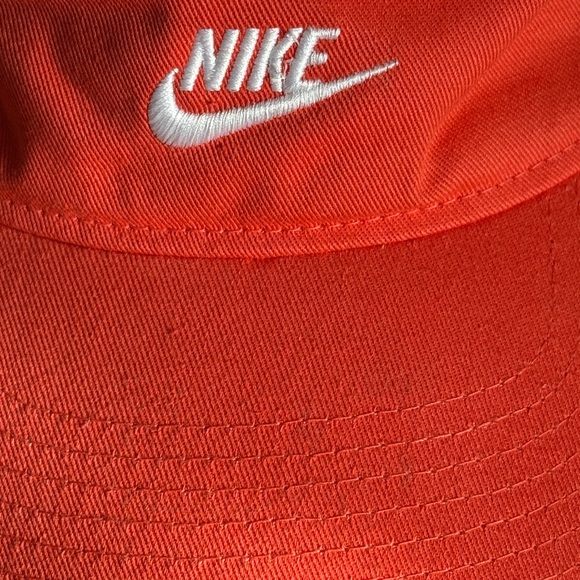 Nike Visor - Picture 3 of 3